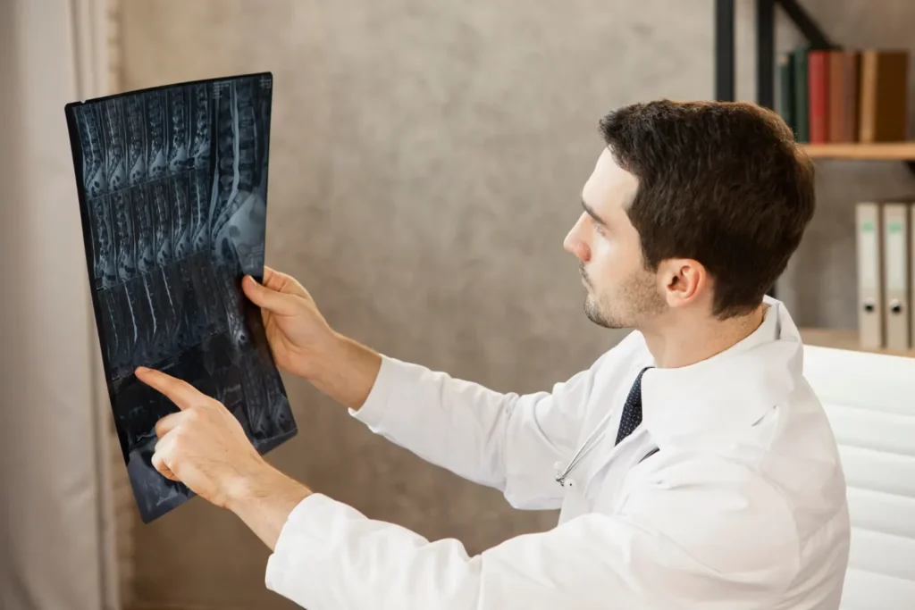 Maestría en Cirugía en Columna Vertebral 1