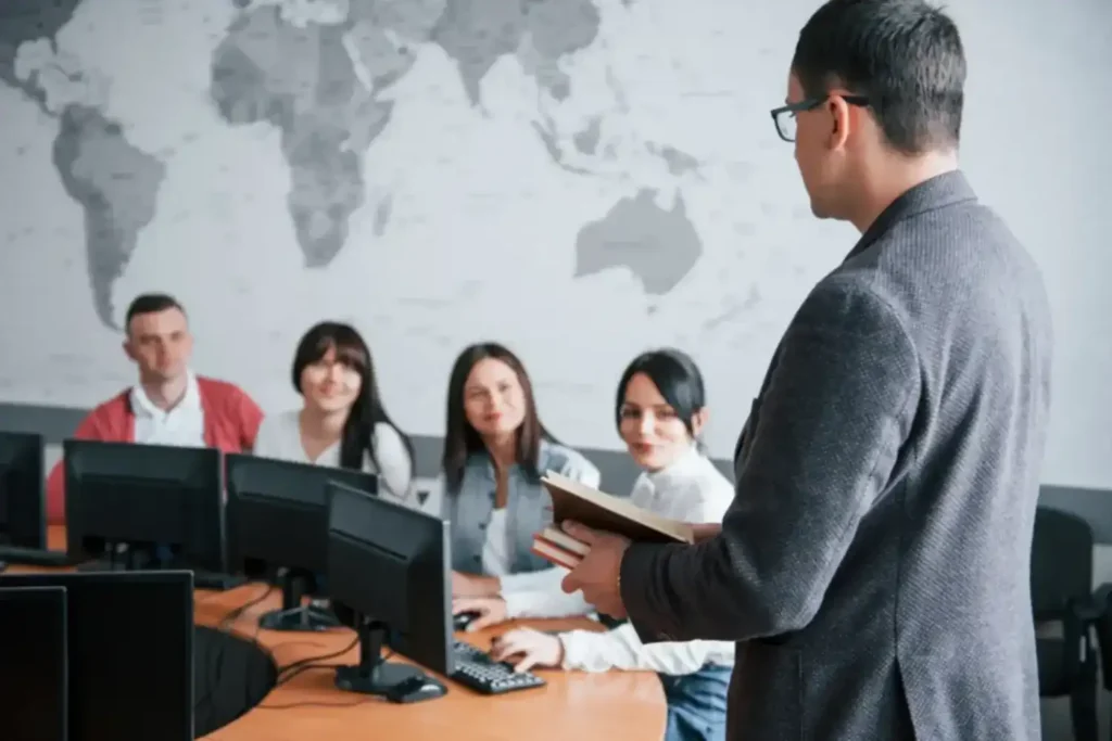 Curso de Liderazgo y Compromiso Gerencial 3