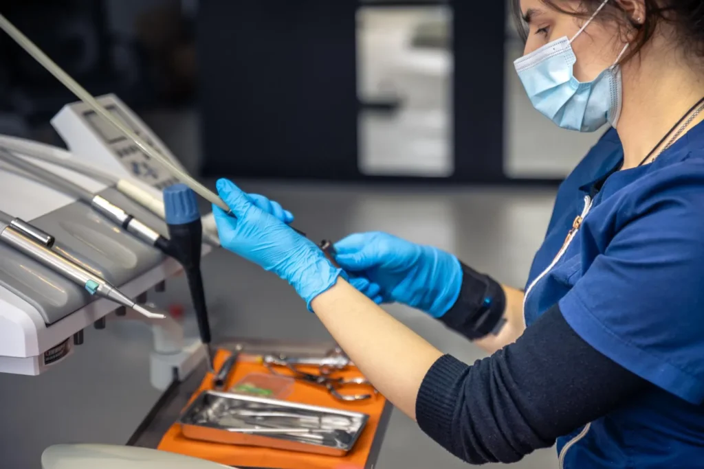 Maestría en Esterilización y Trazabilidad Auxiliares Quirófano Estético 2