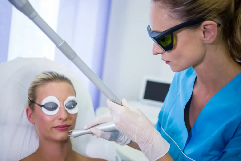 Maestría en Láser Dermatológico y Fototerapia Seguridad y Casos 1